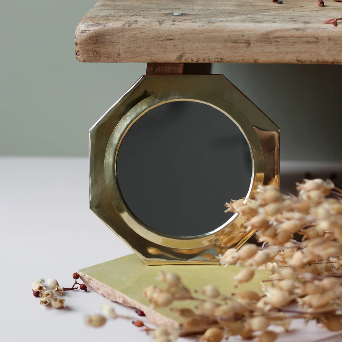 Petit Miroir Octogonal en Laiton Doré La Maison Naïve – Image 2